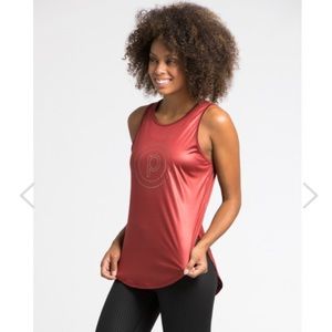NWT Shiny Circle P Tank ✨